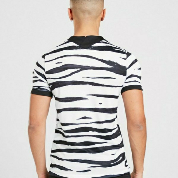 Nike South Korea Home Tiger White Black Jersey New - Picture 4 of 4